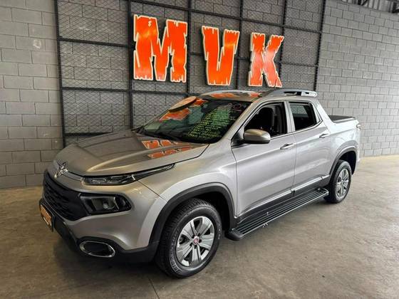 FIAT TORO 1.8 16V EVO FLEX FREEDOM AT6 FIAT TORO 1.8 16V EVO FLEX FREEDOM AT6